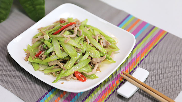 菠萝鸡块的做法