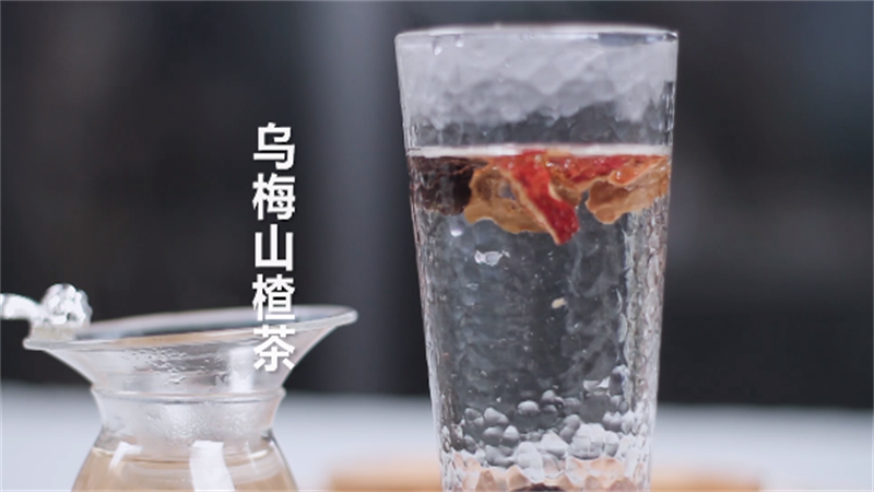 石榴苏打水的做法