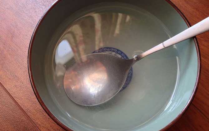 蜂蜜能直接涂在脸上吗?