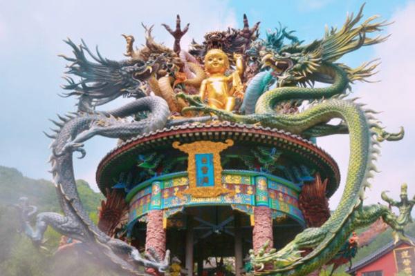 白瀑寺为啥这么怪异（中华恐龙园游玩攻略 中华恐龙园在哪里攻略）