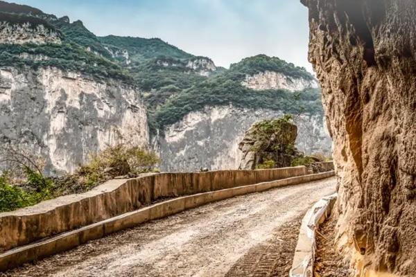 山西的壁挂公路在哪里 山西的壁挂公路在哪里