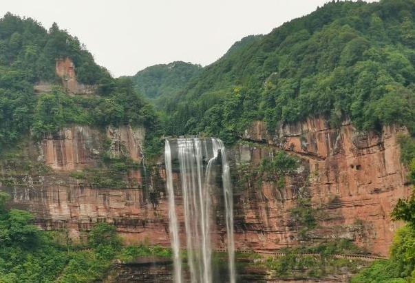 重庆8月份适合旅游的地方有哪些 重庆8月份适合旅游的地方有哪些