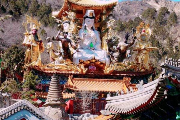 白瀑寺为啥这么怪异 白瀑寺为啥这么怪异