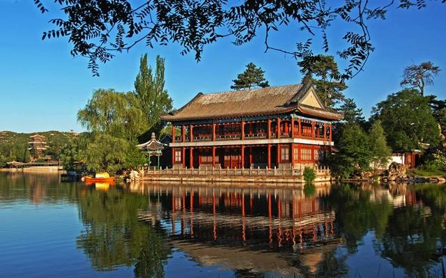 此生必去的30个旅行地(这个夏天去哪里)