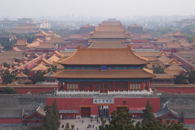 索尼h9长焦镜头拍什么景象好(超高倍变焦可拍摄4K的旅游神器)