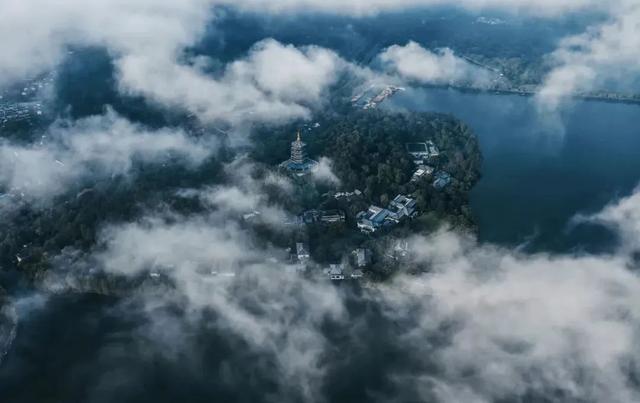 西湖必去的十大景点排名榜单(17个收费景点全部免费开放)