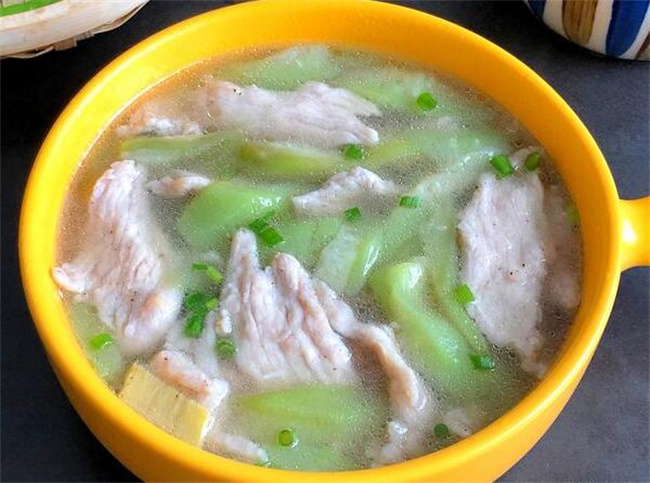 春季皮肤差，饮食来调节