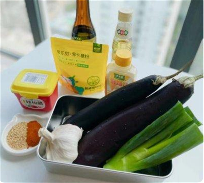 香煎芹菜饼的做法