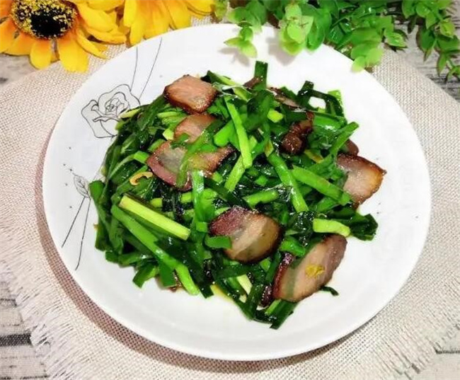 电饭煲蒸蛋糕老是跳的原因是什么