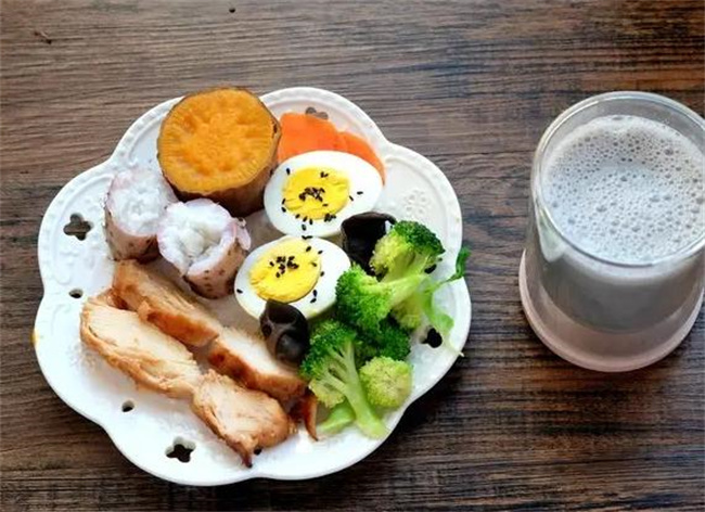 早餐不建议吃哪些食物 ，不吃早餐有什么危害