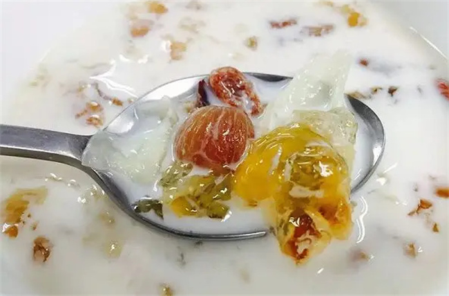 咸蛋为何多用鸭蛋制成