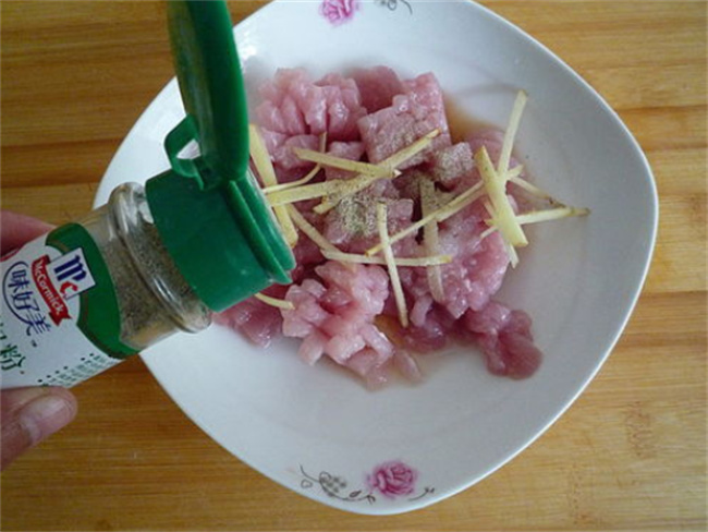 淮杞煲乌鸡汤怎么做