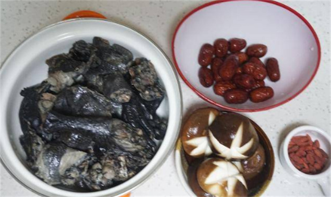 黑芝麻和白芝麻有什么区别