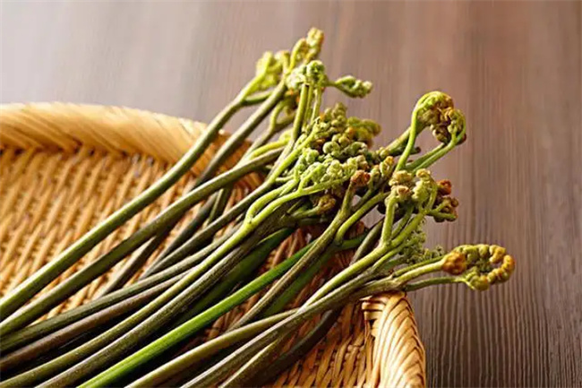 花菜炒肉片怎么做