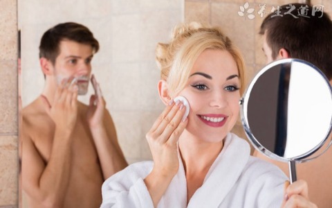 什么原因会导致皮肤痤疮