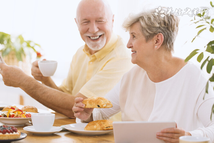 老人吃莲藕有什么好处