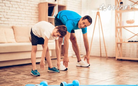 踢足球前怎么热身