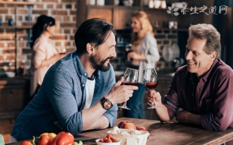 酒精会不会导致失眠