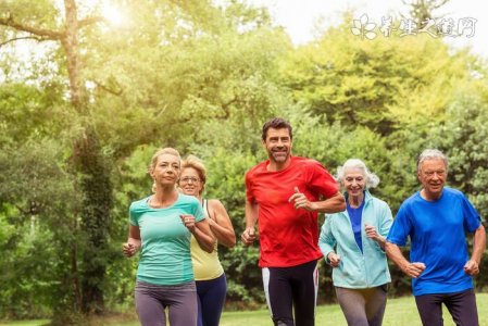 2021全运会6位火炬手接力点燃全运会主火炬